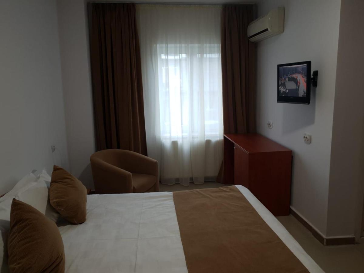 Hotel Top Central บูคาเรสต์ ภายนอก รูปภาพ