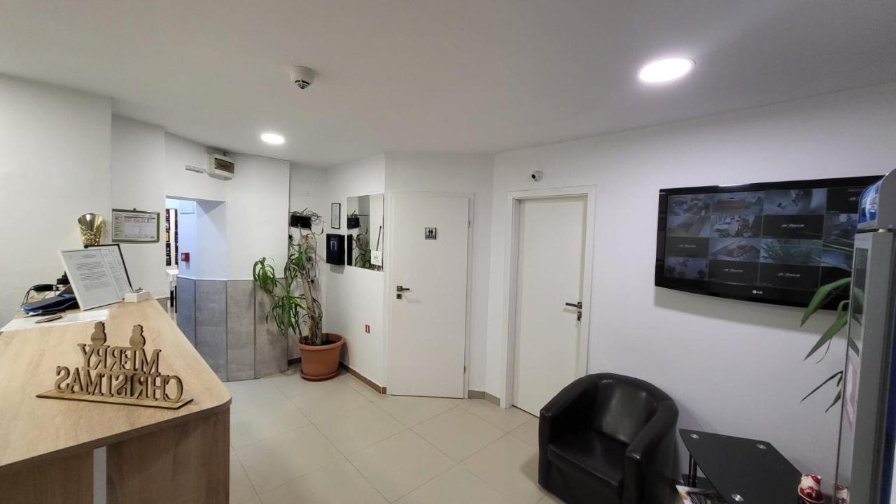 Hotel Top Central บูคาเรสต์ ภายนอก รูปภาพ