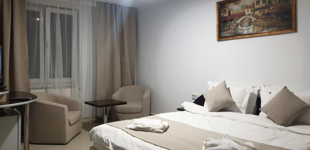 Hotel Top Central บูคาเรสต์ ภายนอก รูปภาพ